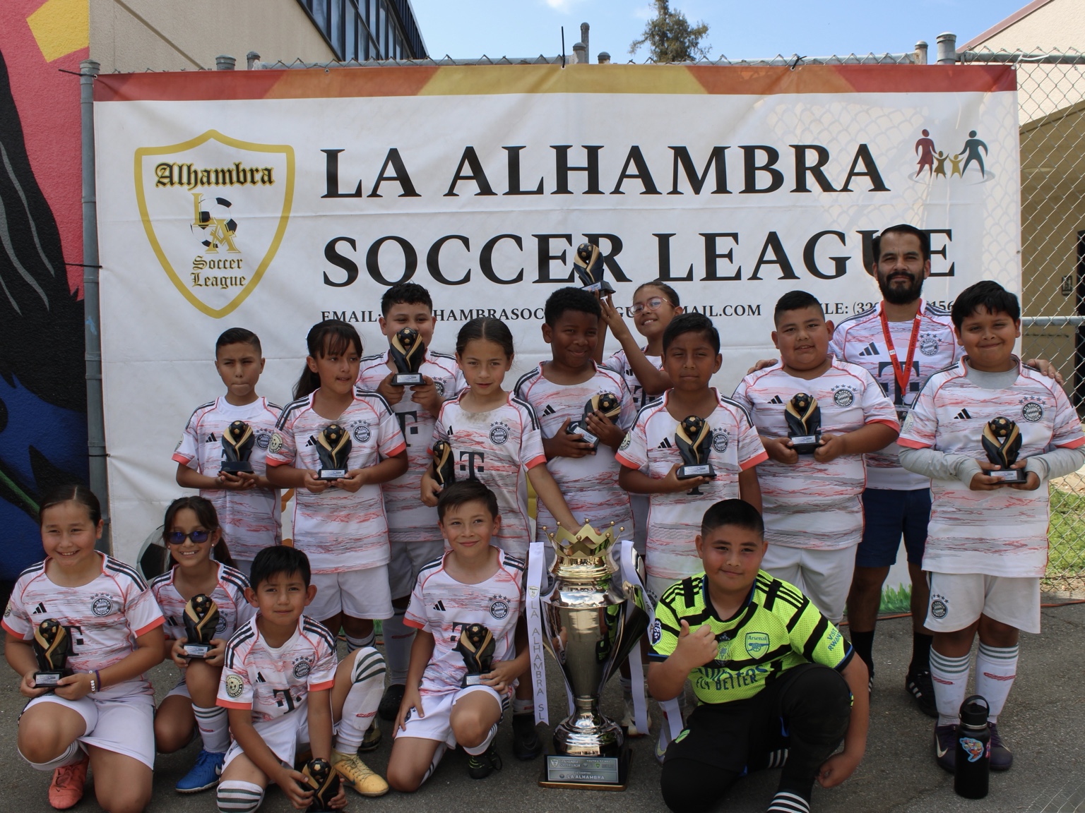 LA Alhambra team